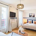 Rivoli - Center Of Paris