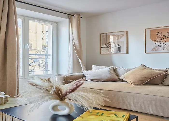 Rivoli - Center Of Paris