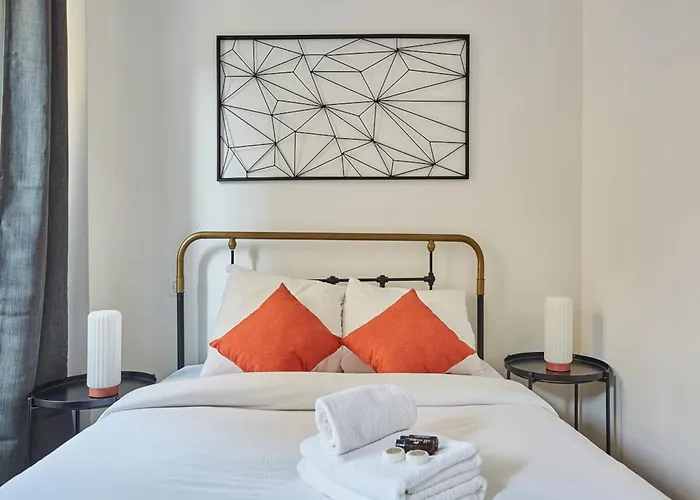 Rivoli - Center Of Paris