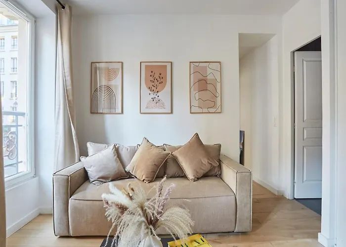 Rivoli - Center Of *